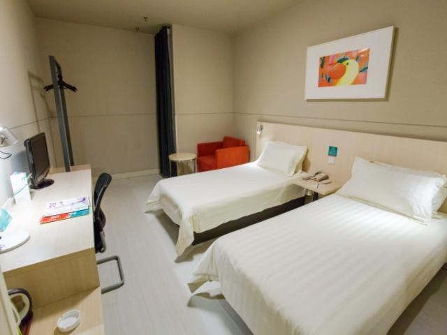 锦江之星武汉江滩南京路科技馆酒店 外观 照片