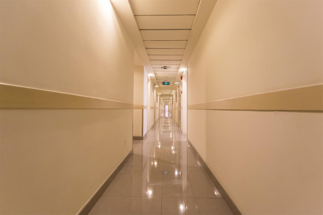 锦江之星武汉江滩南京路科技馆酒店 外观 照片
